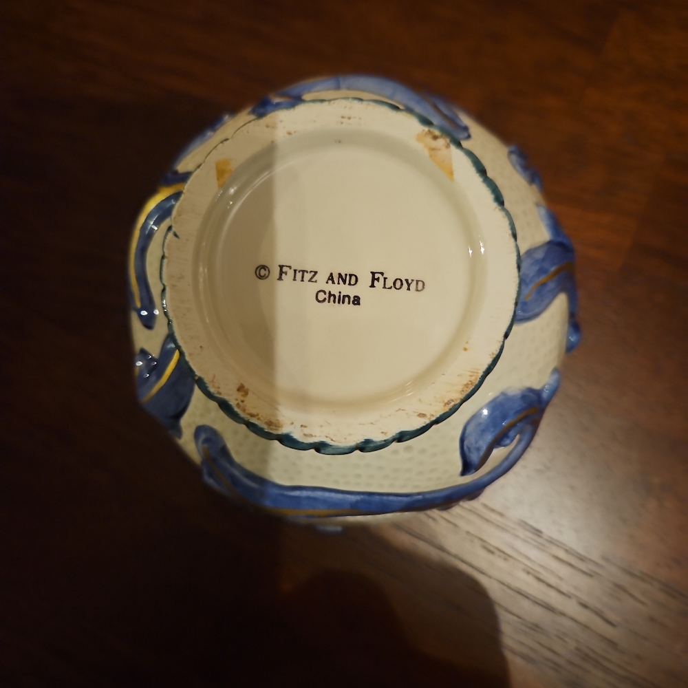 Trinket jar